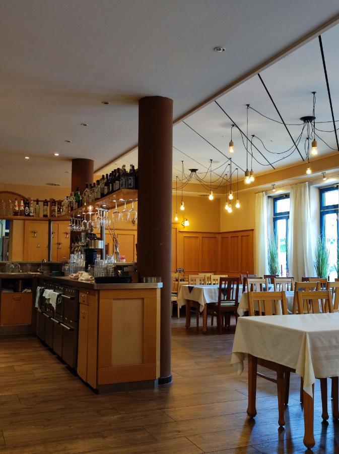 Stadthotel Deggendorf Ngoại thất bức ảnh